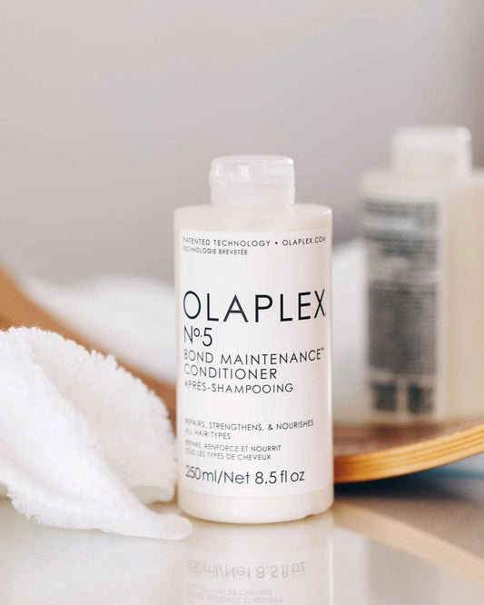 OLAPLEX N°5 Bond Maintenance Conditioner - Balzam za vse tipe las